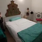 Crescenziovaticanflat