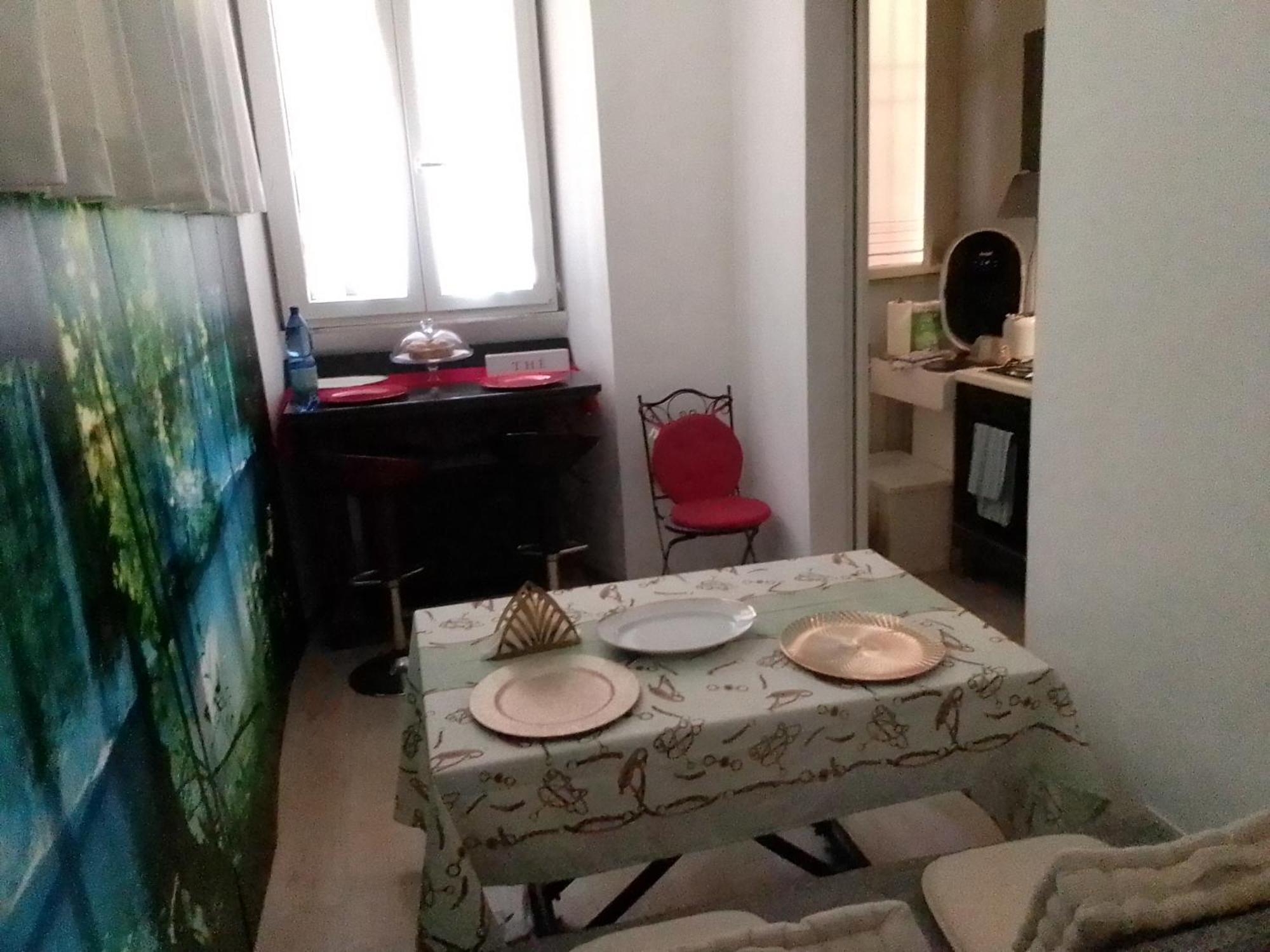 Crescenziovaticanflat *
